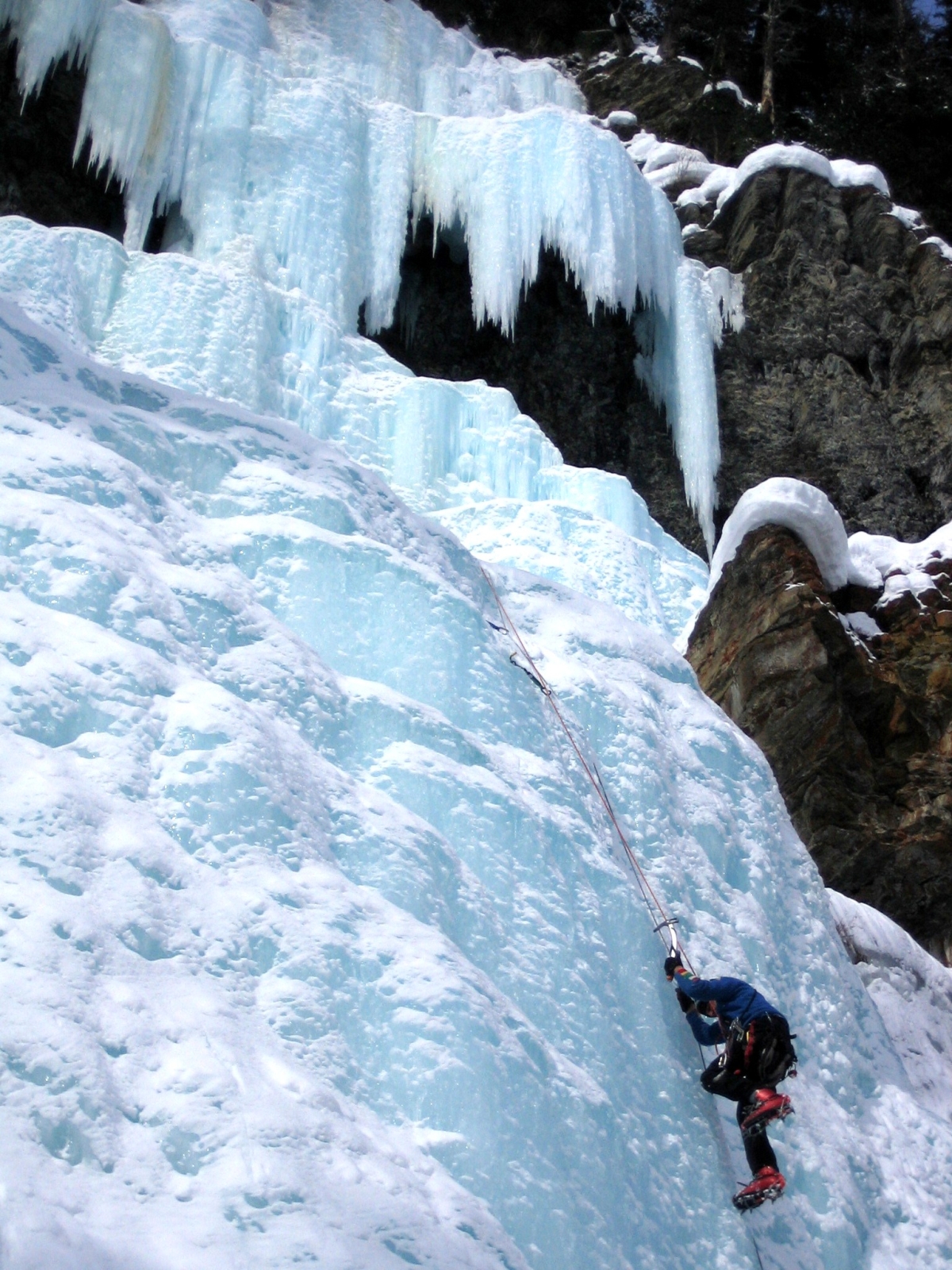 Фред Бэки  (Fred Beckey) на Louise Falls в 2006 году