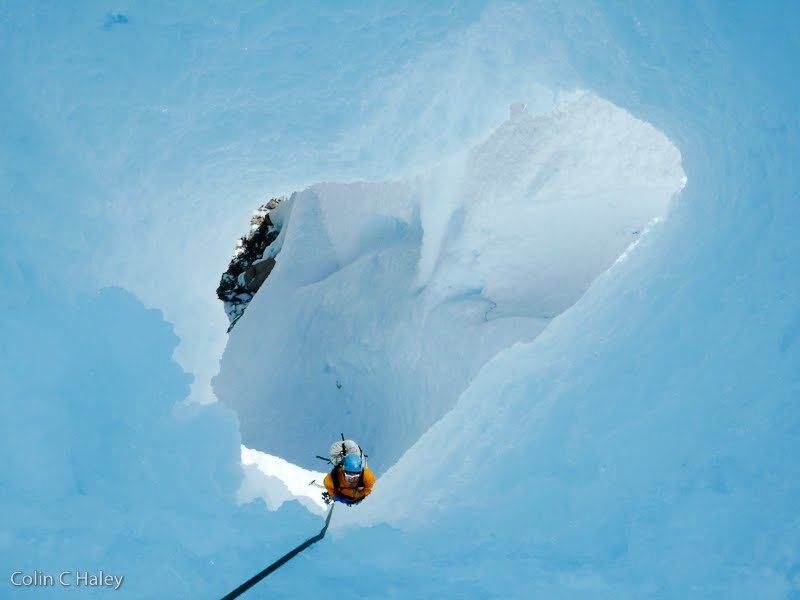 Chad Kellogg на маршруте "The corkscrew" на вершину Cerro Torre