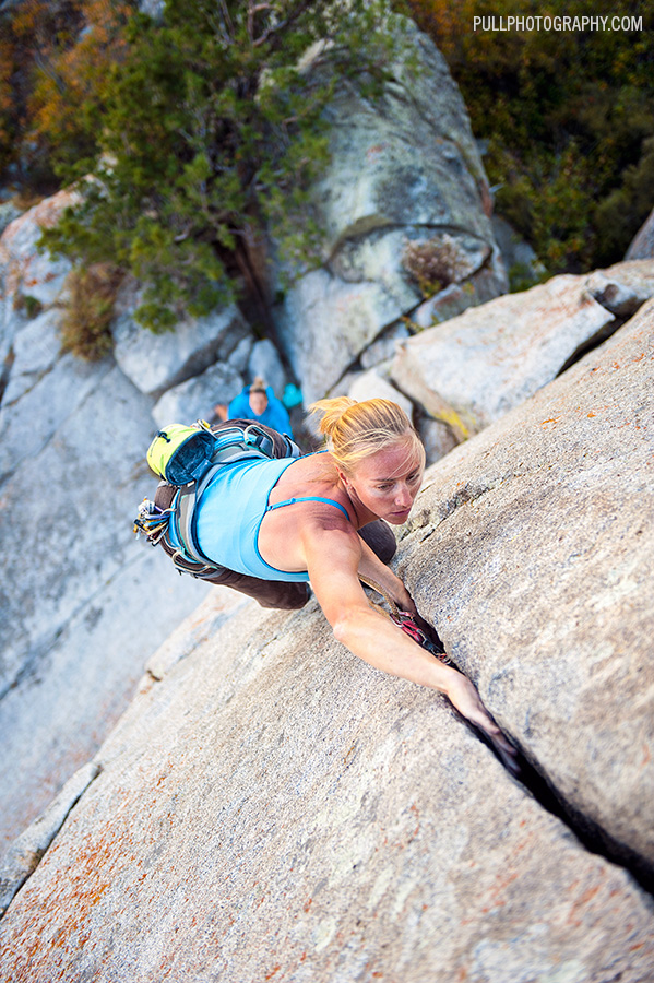 Holly Merriman на маршруте "Fred Rasmussen" (5.8),