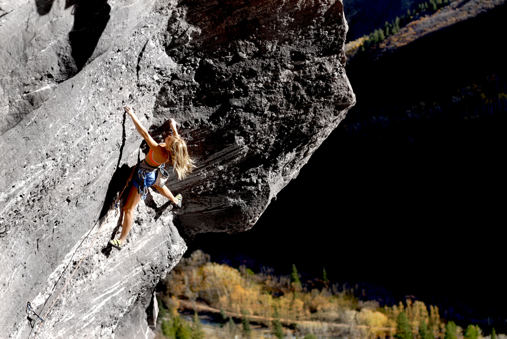 Jessa Younker на маршруте "Control" (5.12d).