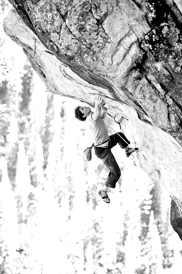 Ben Rueck на маршруте "Pass, Gym Class" (5.13b). Фото David Clayton