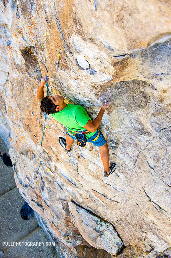 Mike Portanda на маршруте "Colossus" (5.10c)