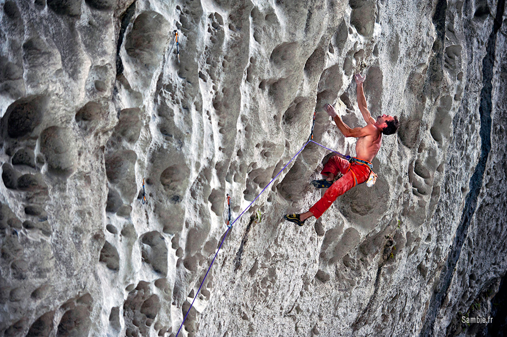 Mike Fuselier на маршруте "Polvo Tecnico" (5.14c)