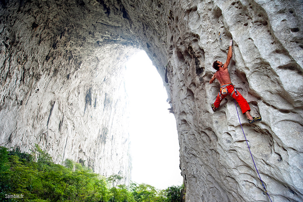 Mike Fuselier на маршруте "Powder Finger" (5.14a).