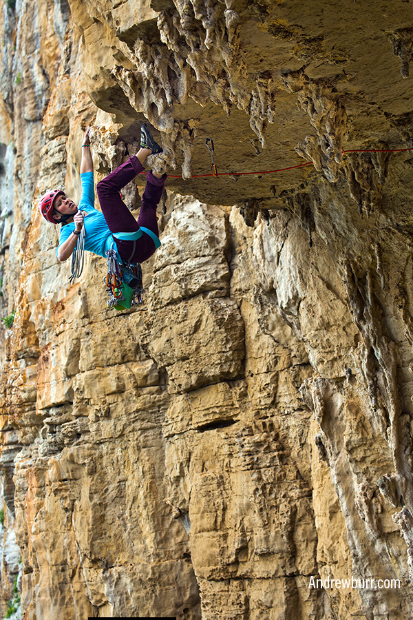 на маршруте La Lingua Pura (7c)/5.12d.