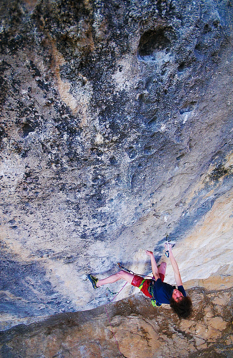  Адам Ондра (Adam Ondra) на маршруте "La Dura Dura" 