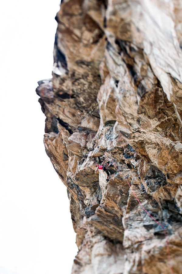 Mayan Smith-Gobat на маршруте Tarzan (5.12c). Фото Will Hummel