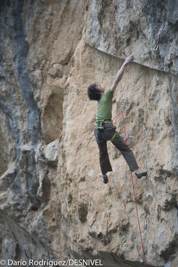  Адам Ондра (Adam Ondra) на новом проекте "Somos cromosomos"сложностью 9b+ 