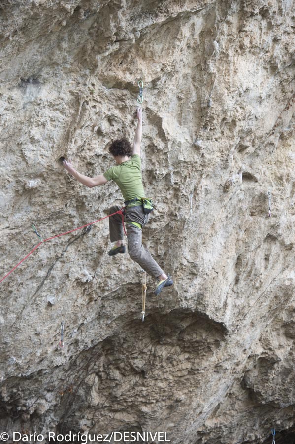  Адам Ондра (Adam Ondra) на новом проекте "Somos cromosomos"сложностью 9b+ 