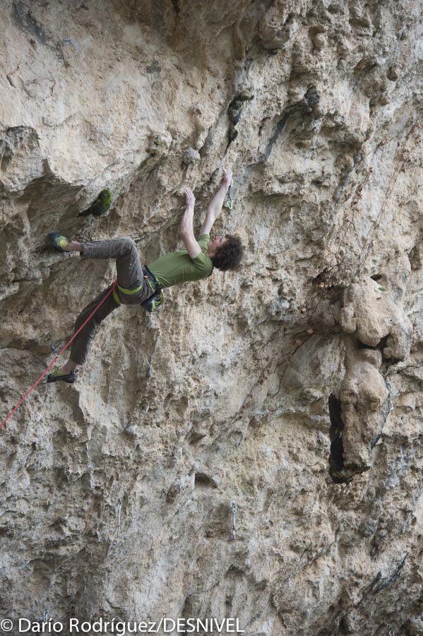  Адам Ондра (Adam Ondra) на новом проекте "Somos cromosomos"сложностью 9b+ 