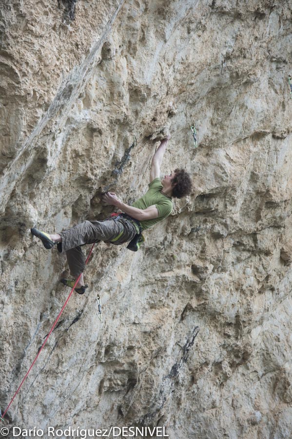  Адам Ондра (Adam Ondra) на новом проекте "Somos cromosomos"сложностью 9b+ 