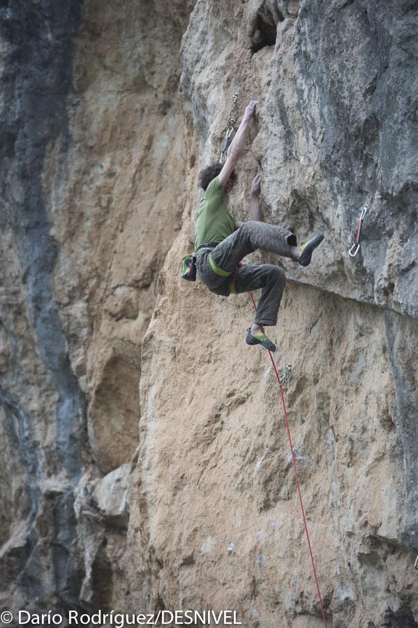  Адам Ондра (Adam Ondra) на новом проекте "Somos cromosomos"сложностью 9b+ 