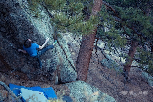  Дейв Грэхем (Dave Graham) на линии "Bridge of Ashes" сложностью V15 