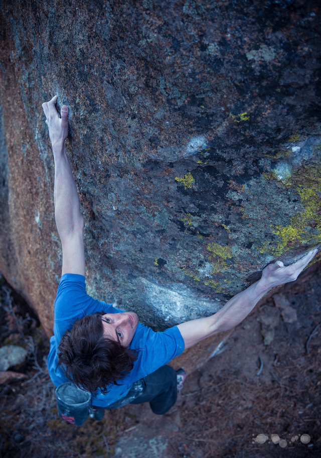  Дейв Грэхем (Dave Graham) на линии "Bridge of Ashes" сложностью V15 