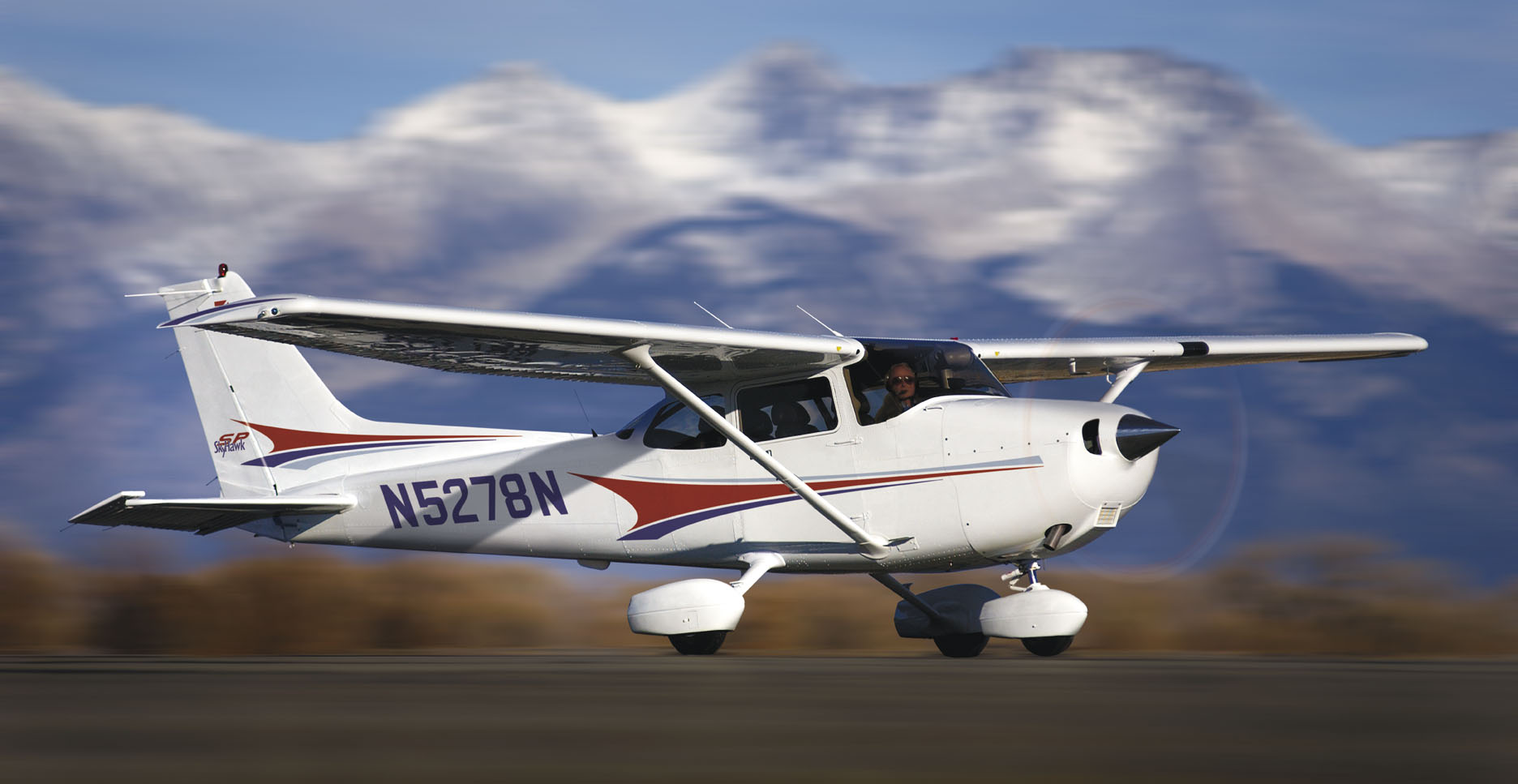  легкомоторный самолет Cessna 172 