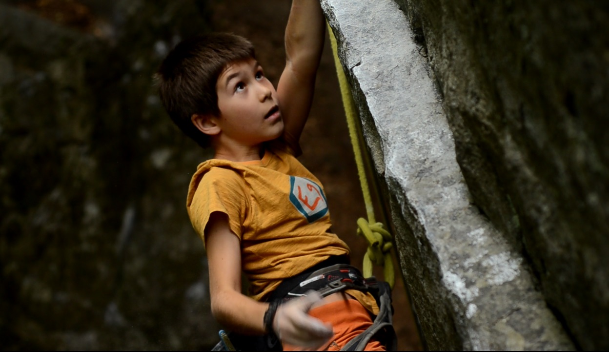 Димитар Русев (Dimitar Rusev / Димитър Русев) на маршруте "Central Park" 8a