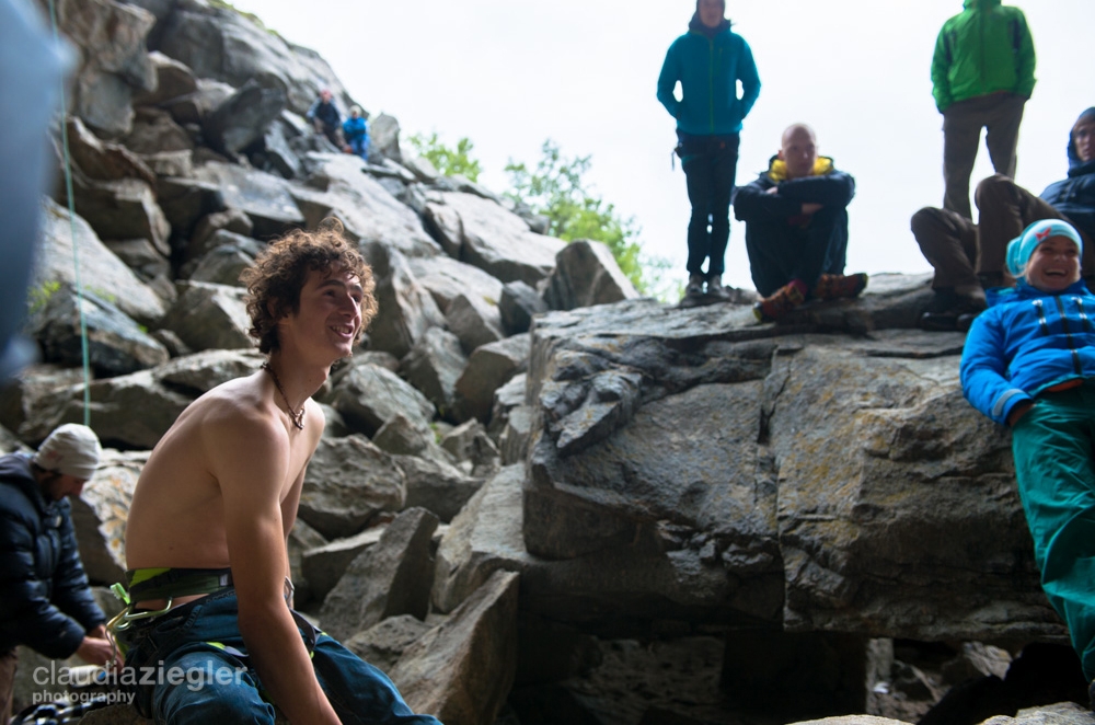 Адам Ондра (Adam Ondra), первопрохождение сложнейшего в мире маршруте "Move" 9b/+. Фото  Claudia Ziegler. 22 августа 2013 года 