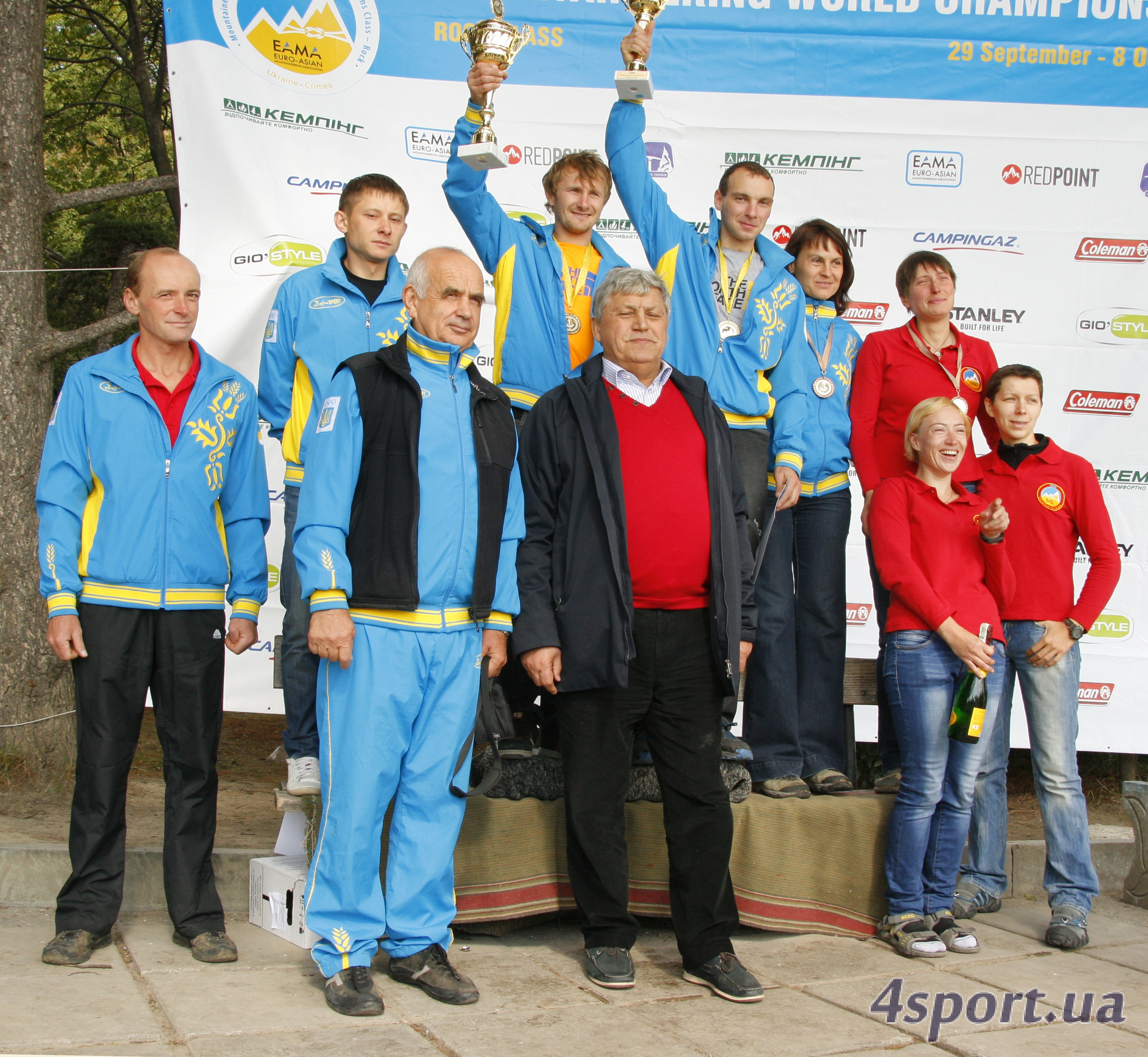 Чемпионат Мира по альпинизму в скальном классе 2013 года. Фоторепортаж с награждения победителей