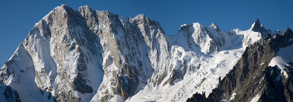 Северная стена Гран Жорасс (North Face of the Grandes Jorasses), Шамони, Франция. Фото Jon Griffith