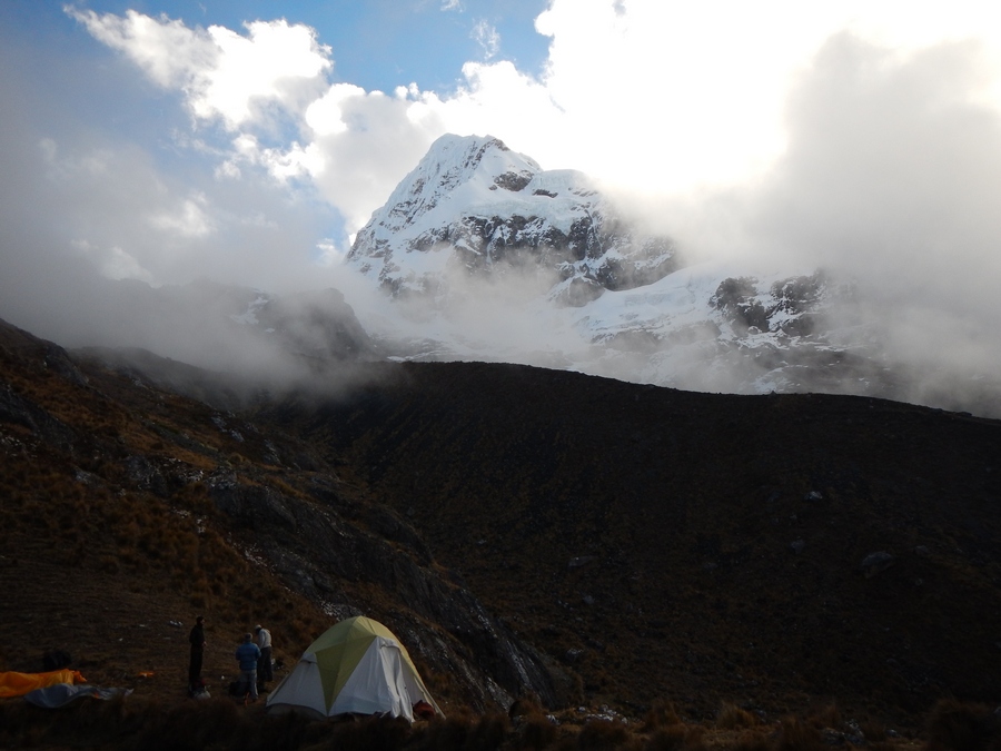  Салкантай (Salkantay, 6279 м). Базовый лагерь