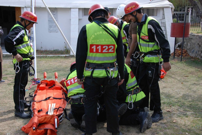 Обучение сотрудников спаскоманды"Concordia Rescue Team" на тренировочной базе в Скарду 