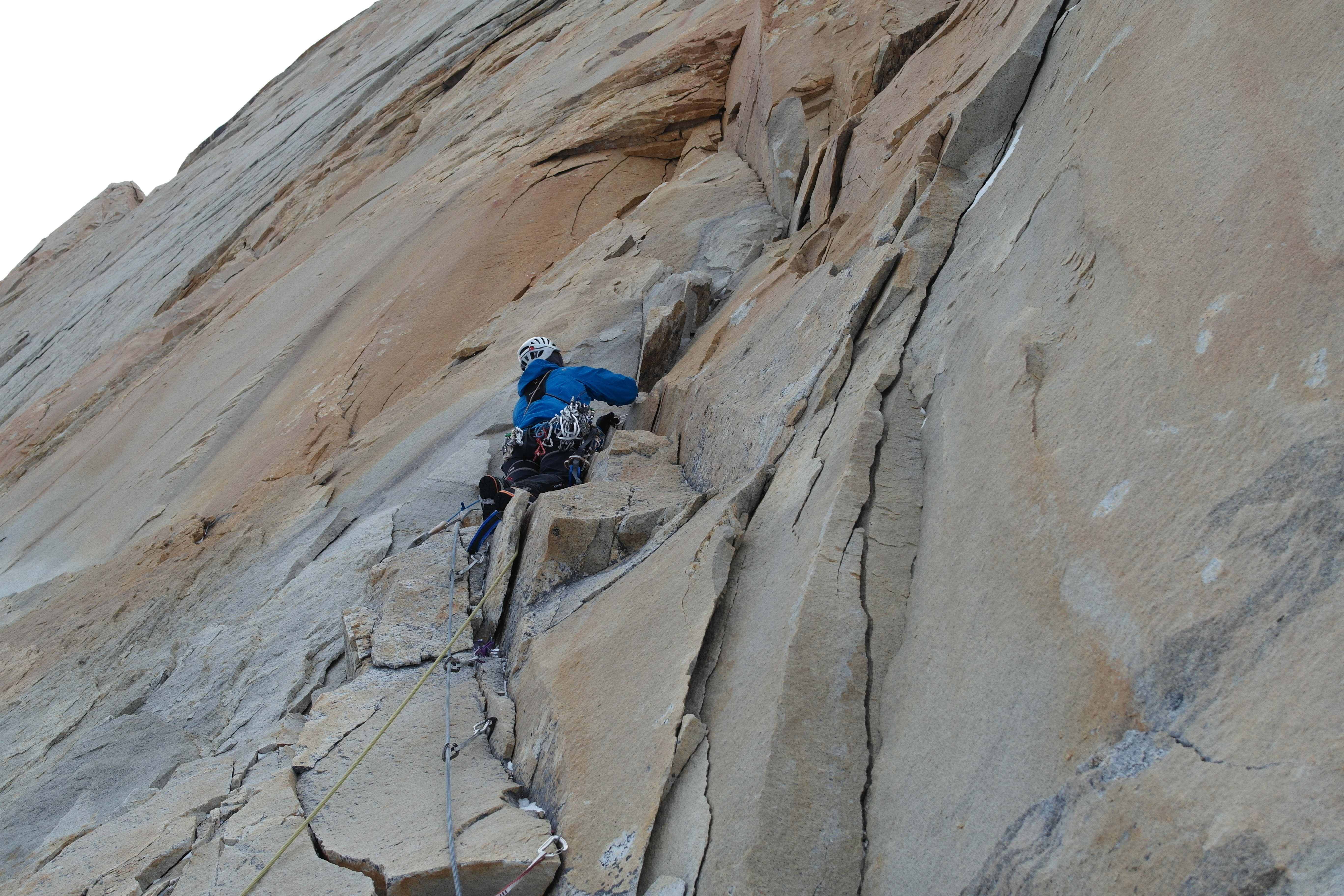 Восхождение по Юго-Востоной стены Южной Башни Пейн (southeast face of the South Tower of Paine)