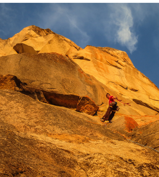 Алекс Хоннольд (Alex Honnold) в рекордном прохождении маршрута Excalibur (A3 5.8) на Эль Капитане