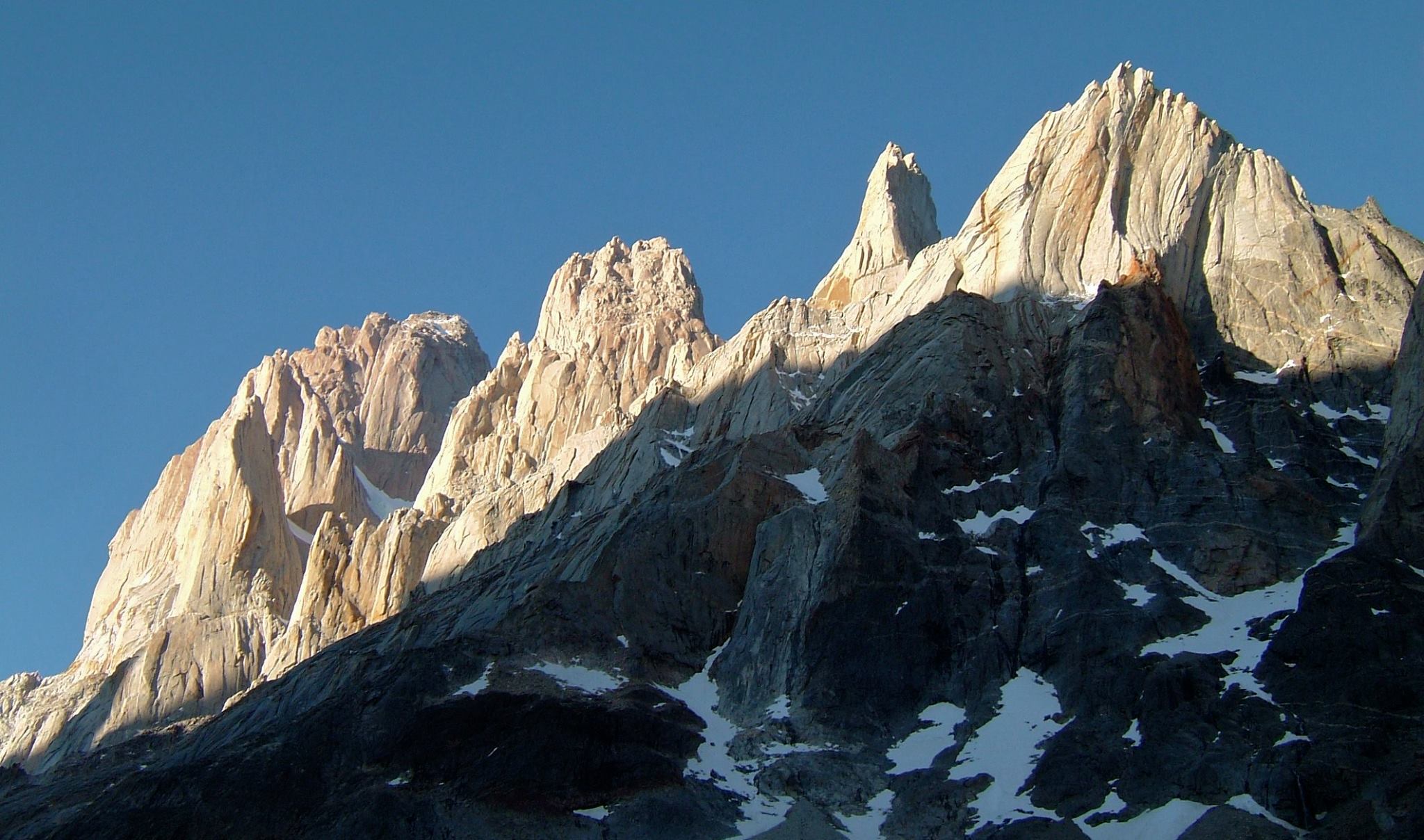 Траверс массива Фицрой (Fitz Traverse / Fitz Roy Traverse). Вторая часть маршрута прохождения Алекса Хоннольда (Alex Honnold) и Томми Колдвелла (Tommy Caldwell)