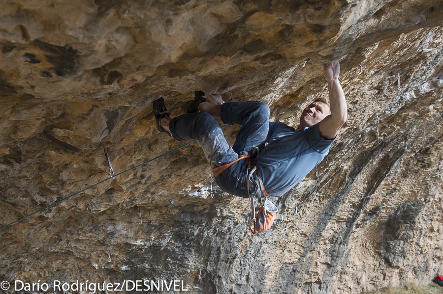 Магнус Мидтбо (Magnus Midtbö) на маршруте "Catxasa" (9a+)  