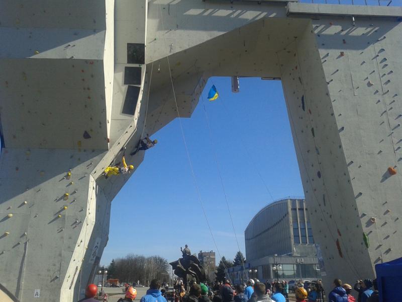 Второй Чемпионат Украины по ледолазанию