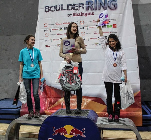 Профессионалы женщины. Первый этап BoulderRING by Shalagins 2014 