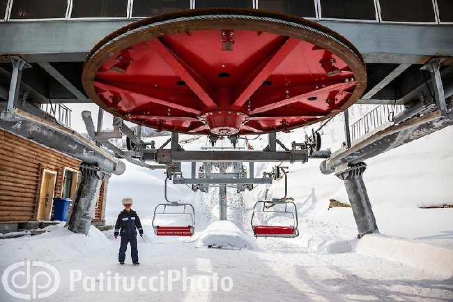 горнолыжный курорт Масик-Рён на склонах перевала Masik Pass в Северной Корее. (Patitucci Photo) 