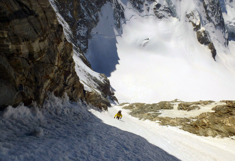 Zmuttgrat - West Couloir. Первый в истории горнолыжный спуск по Западному кулуару ребра Zmutt на Маттерхорне