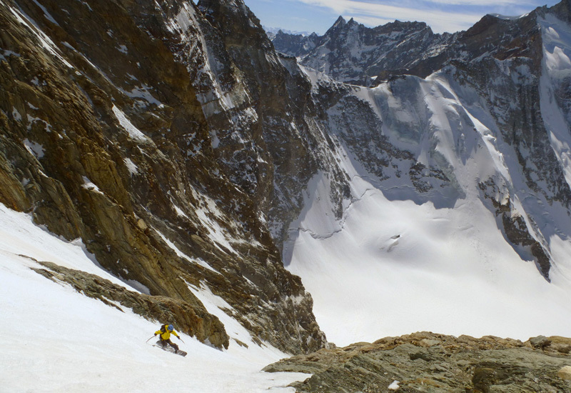 Zmuttgrat - West Couloir. Первый в истории горнолыжный спуск по Западному кулуару ребра Zmutt на Маттерхорне