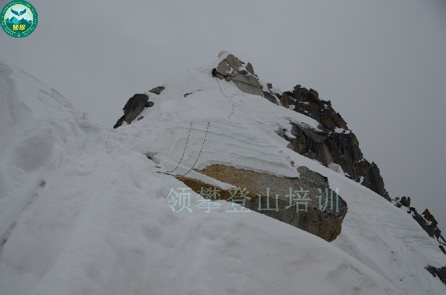 Восхождение на Пик Корона (Crown Peak (5513 м)