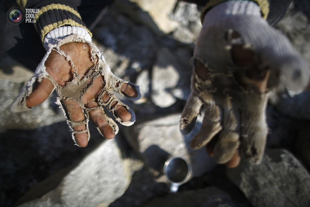 Ладони шерпы. (NAVESH CHITRAKAR/REUTERS)