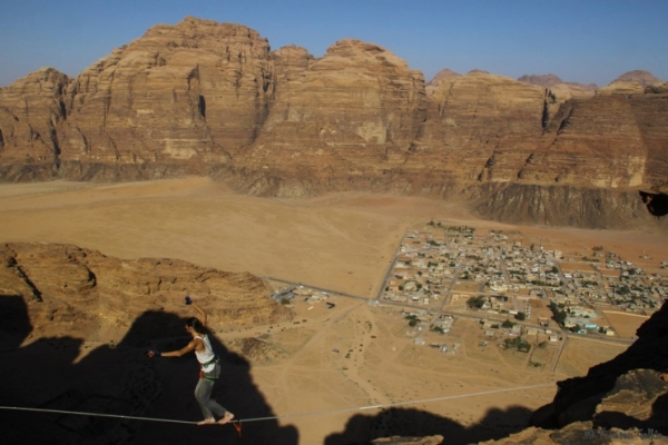 Jebel Rum, маршрут «Eye of Allah» и линия «Smile of Allah»