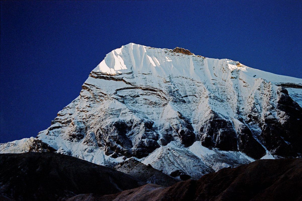 Тент Пик (известный также под именем Тхарпа Чули) Tent Peak (Tharpa Chiuli, 5663 м)