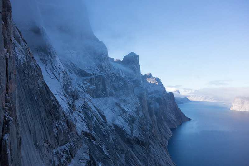 Восхождение на фьорде Гиббс (Gibbs Fjord) в Гренландии. Фото Sean Villanueva