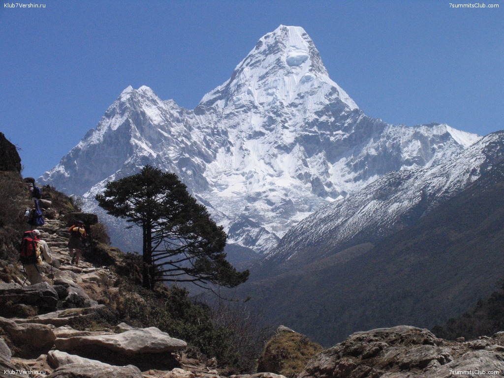 Ама-Даблам (Ama Dablam) высотой  6856 метров