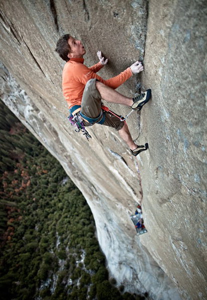 Томми Колдвелл (Tommy Caldwell) на маршруте "Dawn Wall" на Эль-Капитане. 2009 год