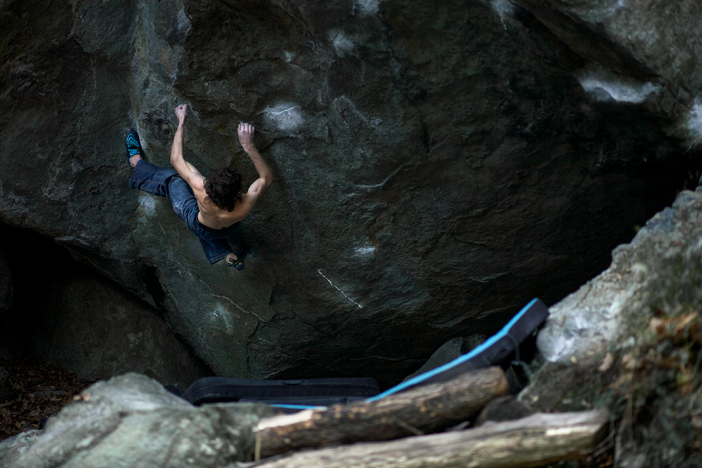 Adam Ondra на боулдеринге Gioia (8c+)