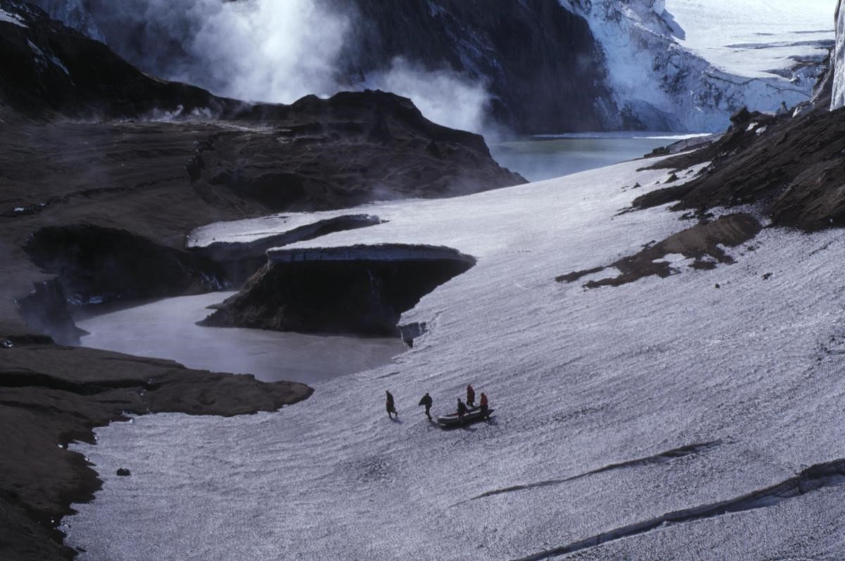 Ватнайёкюдль (Vatnajokull), Исландия. Фотография: Rob Lott/Barcroft Media