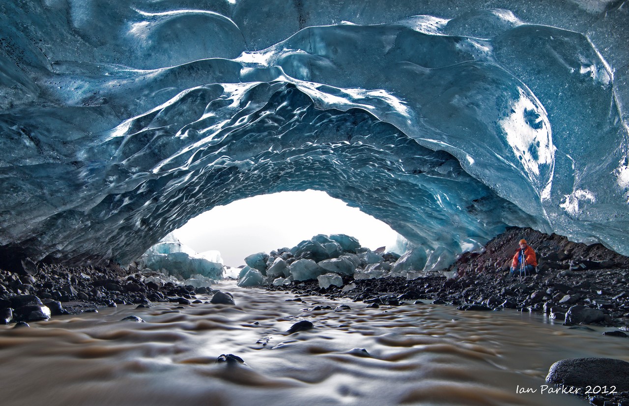 Ватнайёкюдль (Vatnajokull), Исландия. Фотография: Rob Lott/Barcroft Media