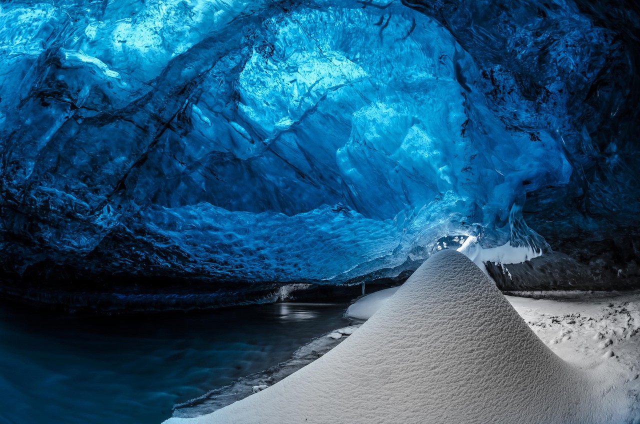 Ватнайёкюдль (Vatnajokull), Исландия. Фотография: Rob Lott/Barcroft Media