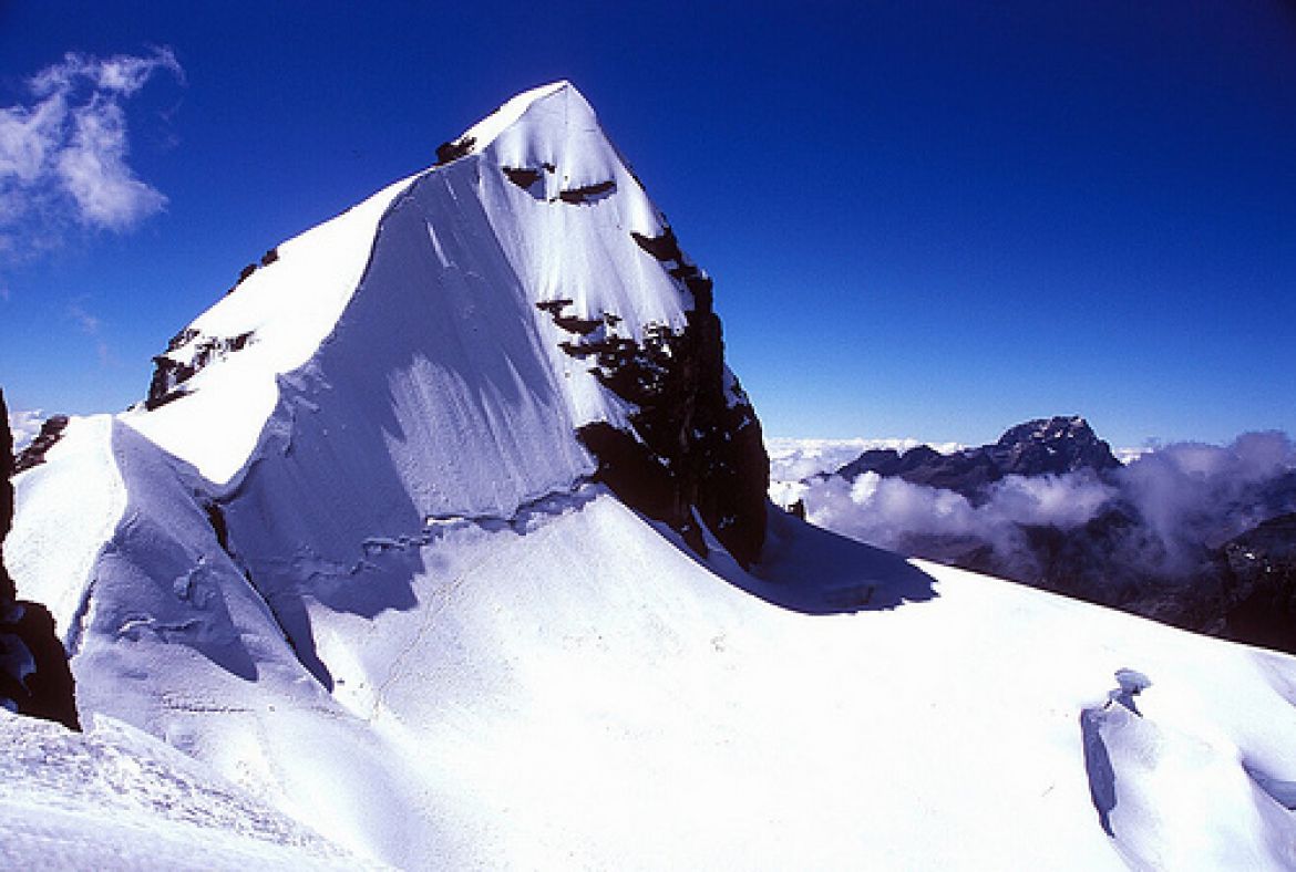 Alpamayo. Предвершинный гребень