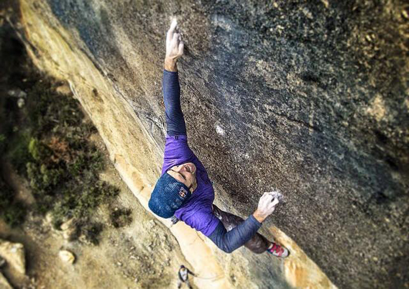 Крис Шарма (Chris Sharma) на маршруте "El Bon Combat" 9b/+