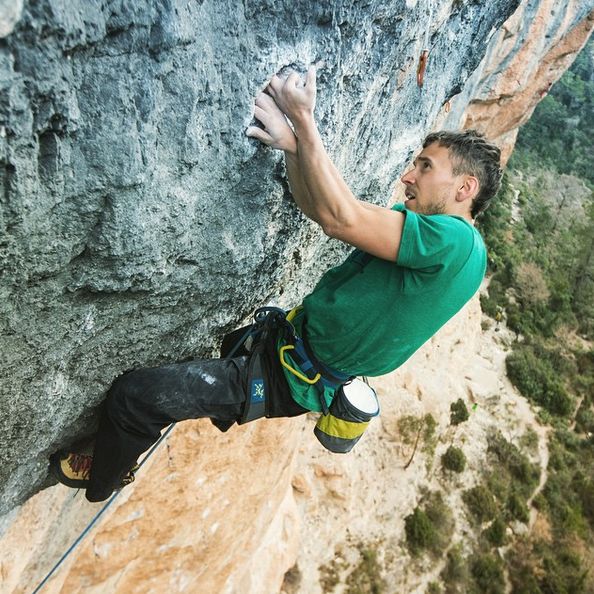 Джонатан Сигрист (Jonathan Siegrist) на маршруте "La Rambla" 9a+