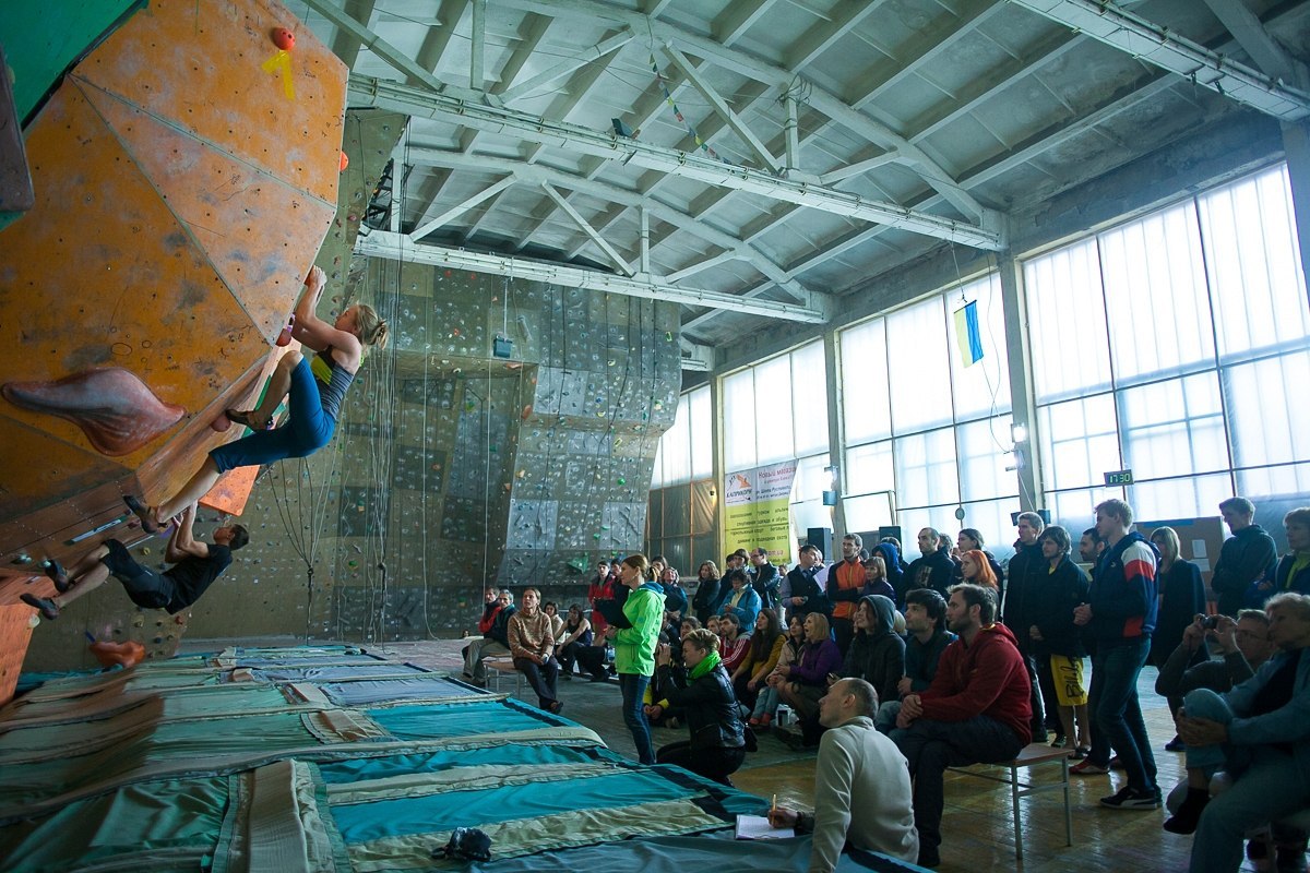 Чемпионат Киева по боулдерингу 2015. Фото: Олег Немченко