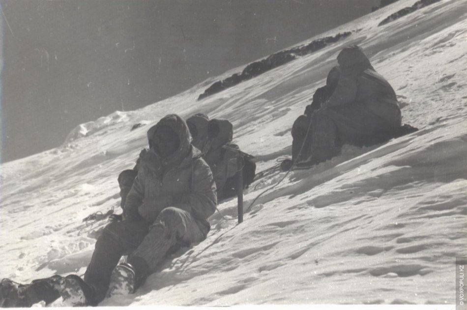 Спуск с пика Победы. 1956 год.